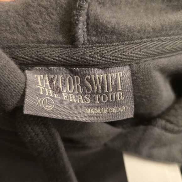 New without tags Taylor Swift The Eras Tour hoodie sweatshirt xl - Picture 3 of 4